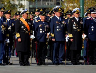 Σύγκληση ΚΥΣΕΑ σήμερα και έκτακτες κρίσεις σε ΕΔ - Ποιοι Αρχηγοί αποστρατεύονται